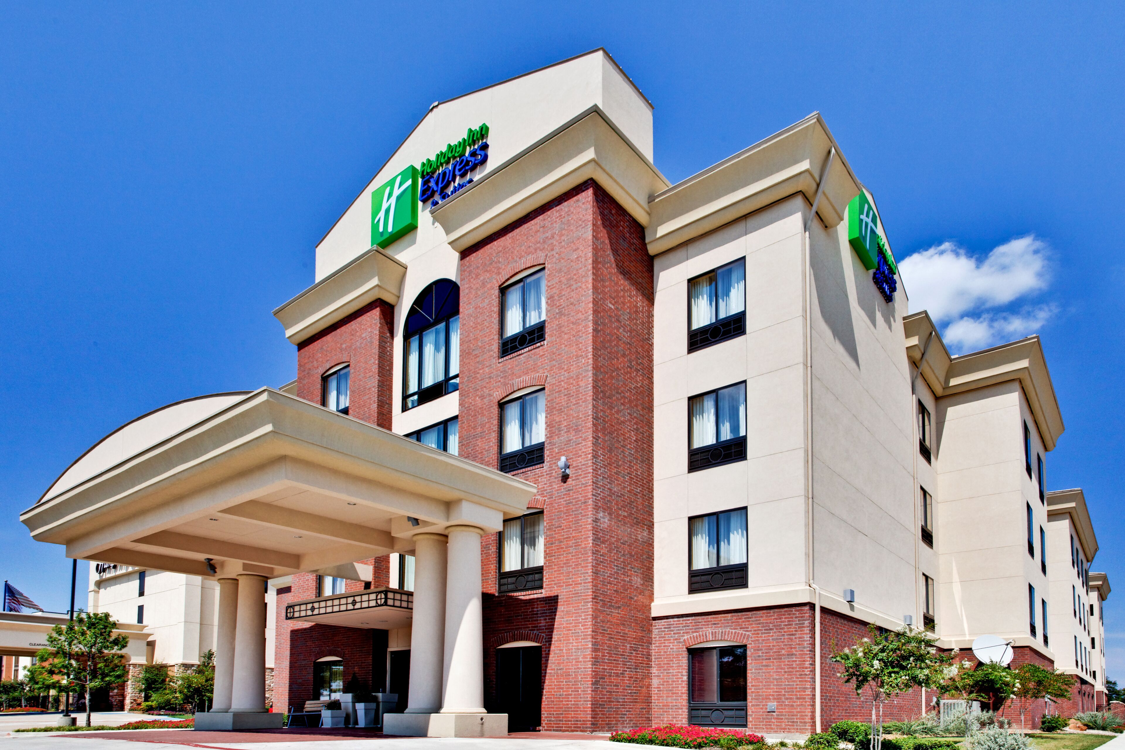 Holiday Inn Express Hotel & Suites DFW West - Hurst in Hurst, United States