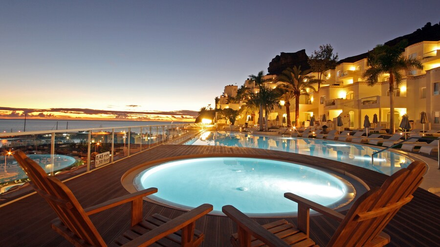 Marina Bayview - Adults Only