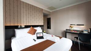 In-room safe, individually decorated, individually furnished, desk