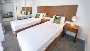 Desk, iron/ironing board, free WiFi, linens