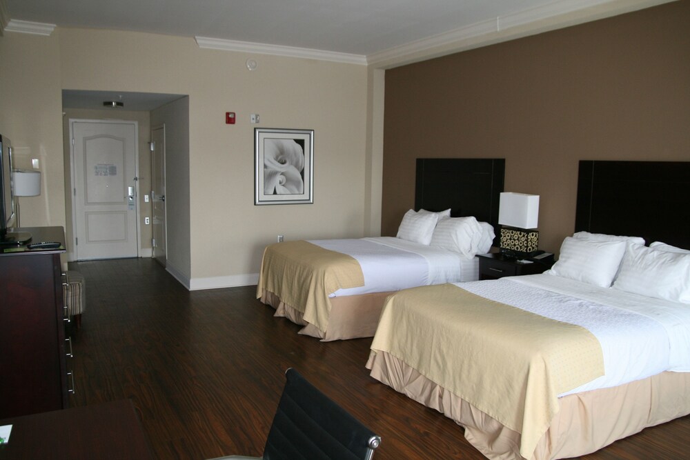 Holiday Inn Macon North, an IHG Hotel