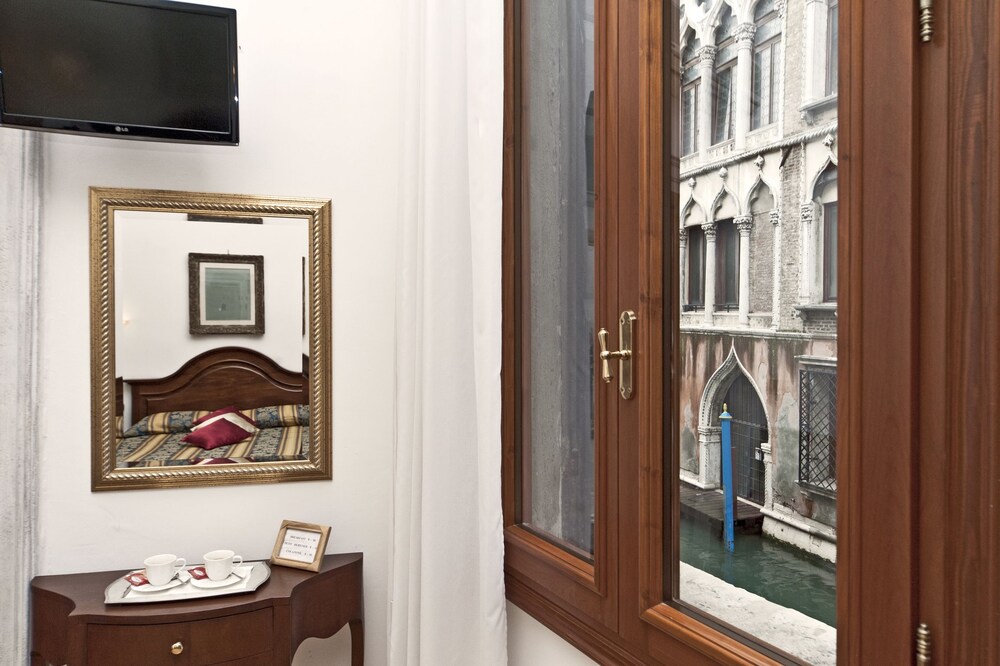 Hotel Alla Fava Venice Ita Best Price Guarantee Lastminute - 