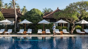Outdoor pool, pool umbrellas, pool loungers