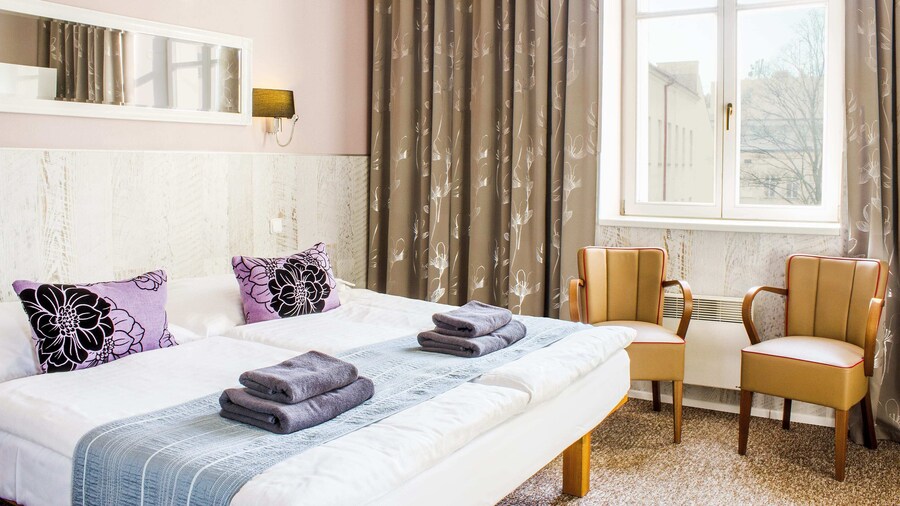 Royal Court Hotel