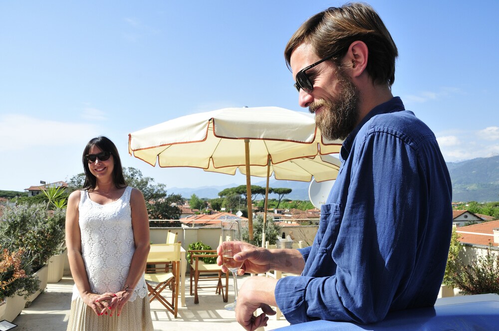 Hotel Viscardo Forte Dei Marmi Ita Best Price Guarantee - 