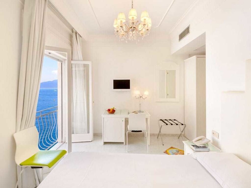 Photo - Hotel Admiral