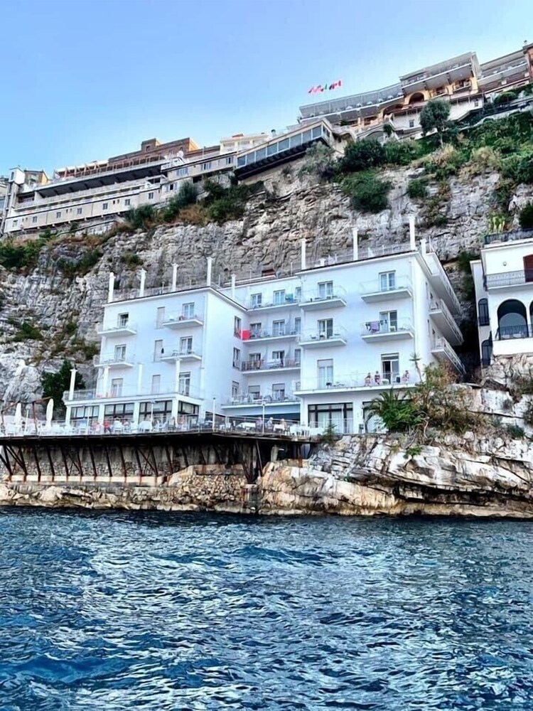 Photo - Hotel Admiral