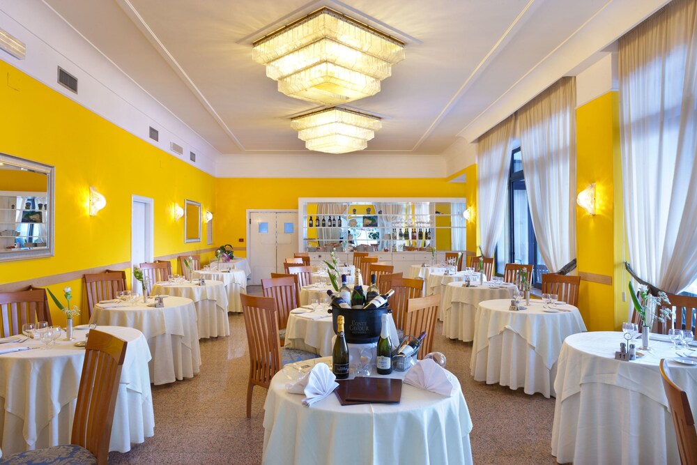 Photo - Hotel Admiral