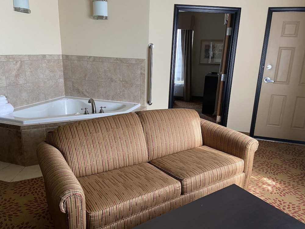 Holiday Inn Express & Suites Silt-Rifle, an IHG Hotel