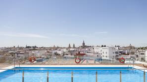 Piscina all'aperto
