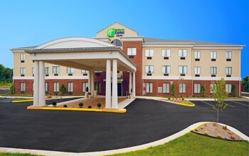 Holiday Inn Express & Suites - Thornburg, S. Fredericksburg, an 