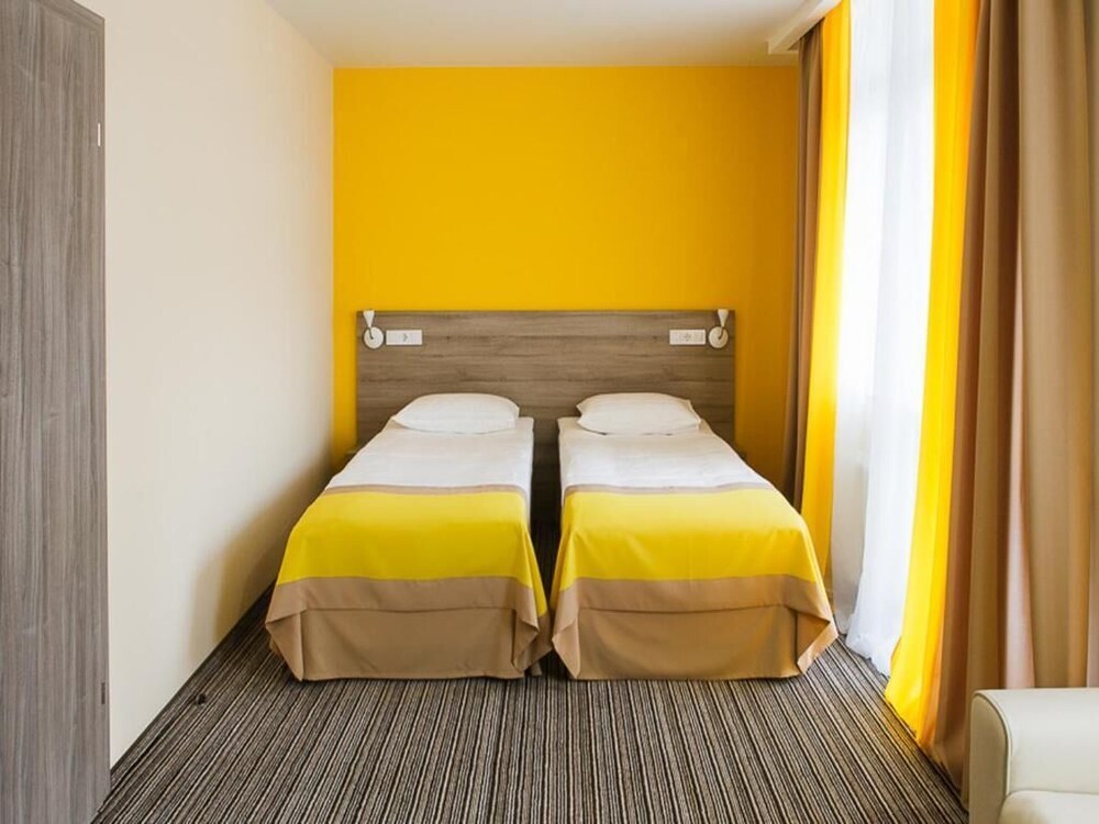 Foto - Raziotel Kyiv Yamska