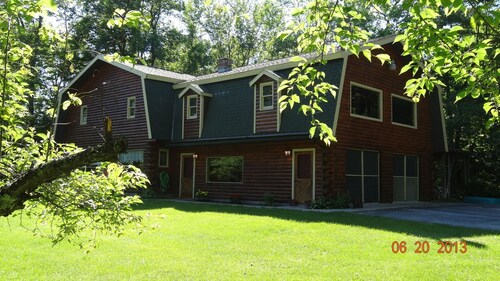 Best Cabins In Lake George For 2020 Find Cheap 52 Cabins Rentals