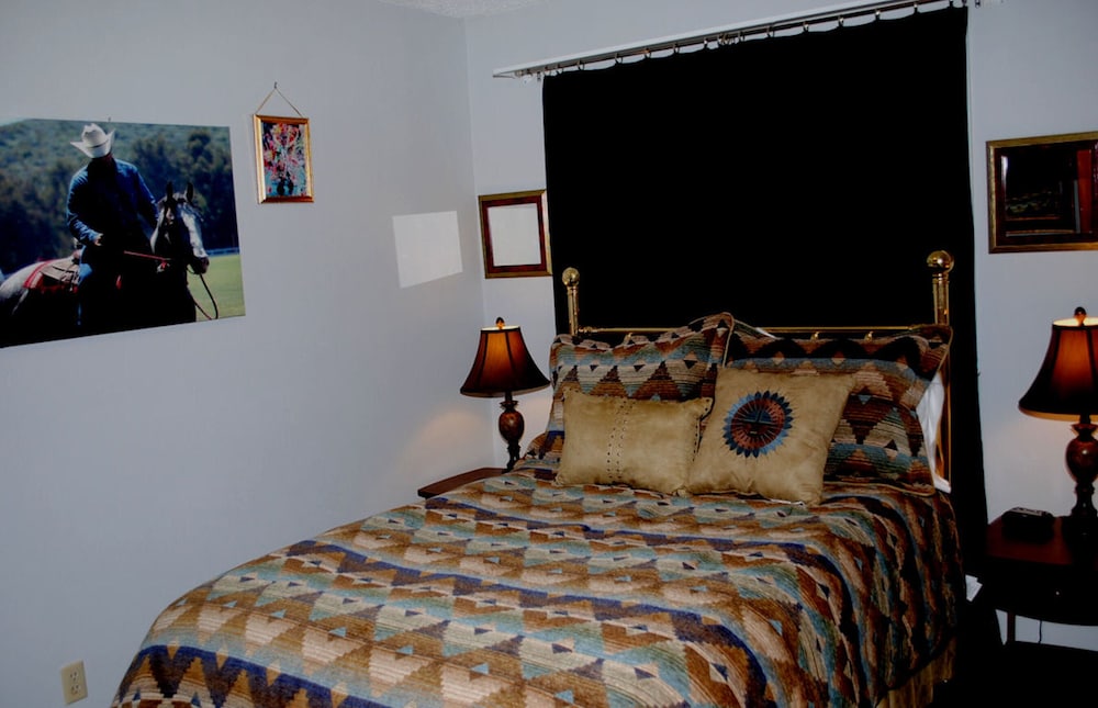 to the Farmer's Inn South Browning Vrbo