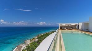 Outdoor pool, sun loungers
