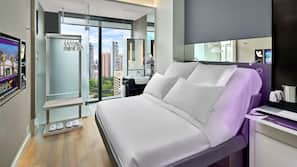Premium bedding, in-room safe, desk, blackout drapes