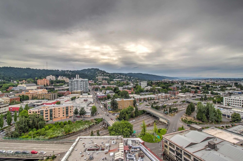 Stylish Apartments In West End Portland Usa Best Price 1 56 Apartment 2 Bedrooms Featured Image