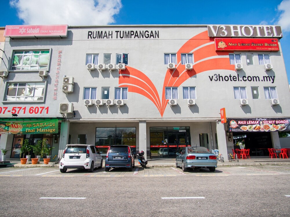 Oyo 383 V3 Hotel Nusajaya In Johor Bahru Hotel Rates Reviews On Orbitz