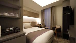In-room safe, desk, laptop workspace, blackout drapes