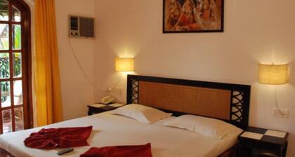 Sea Breeze Beach Resort Candolim