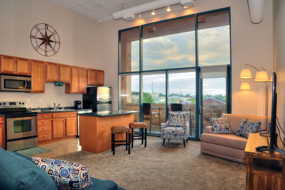 Lake Erie Shores and Islands Await!!!!