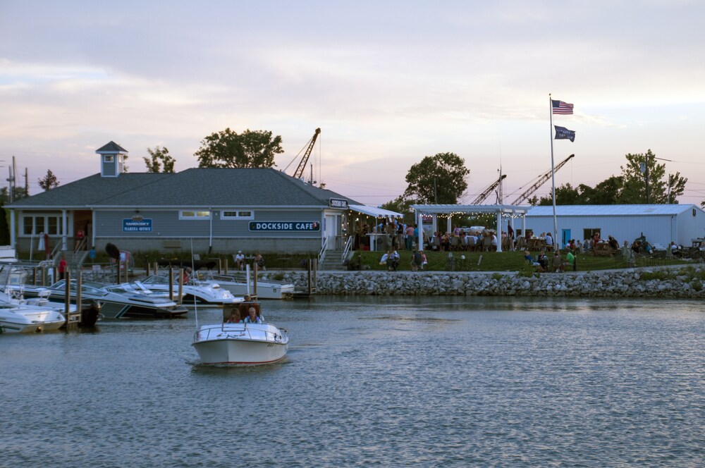 Lake Erie Shores and Islands Await!!!!