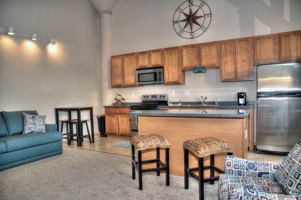 Lake Erie Shores and Islands Await!!!!