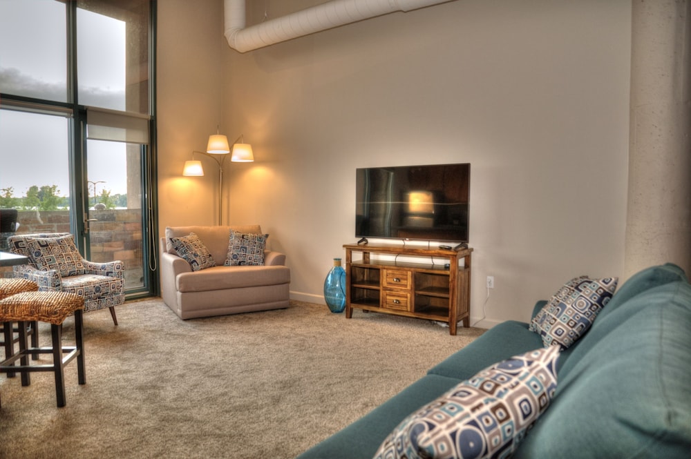 Lake Erie Shores and Islands Await!!!!