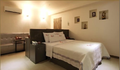 Secret Hotel Hwaseong 2018 Room Prices Deals Reviews Expedia Featured Image