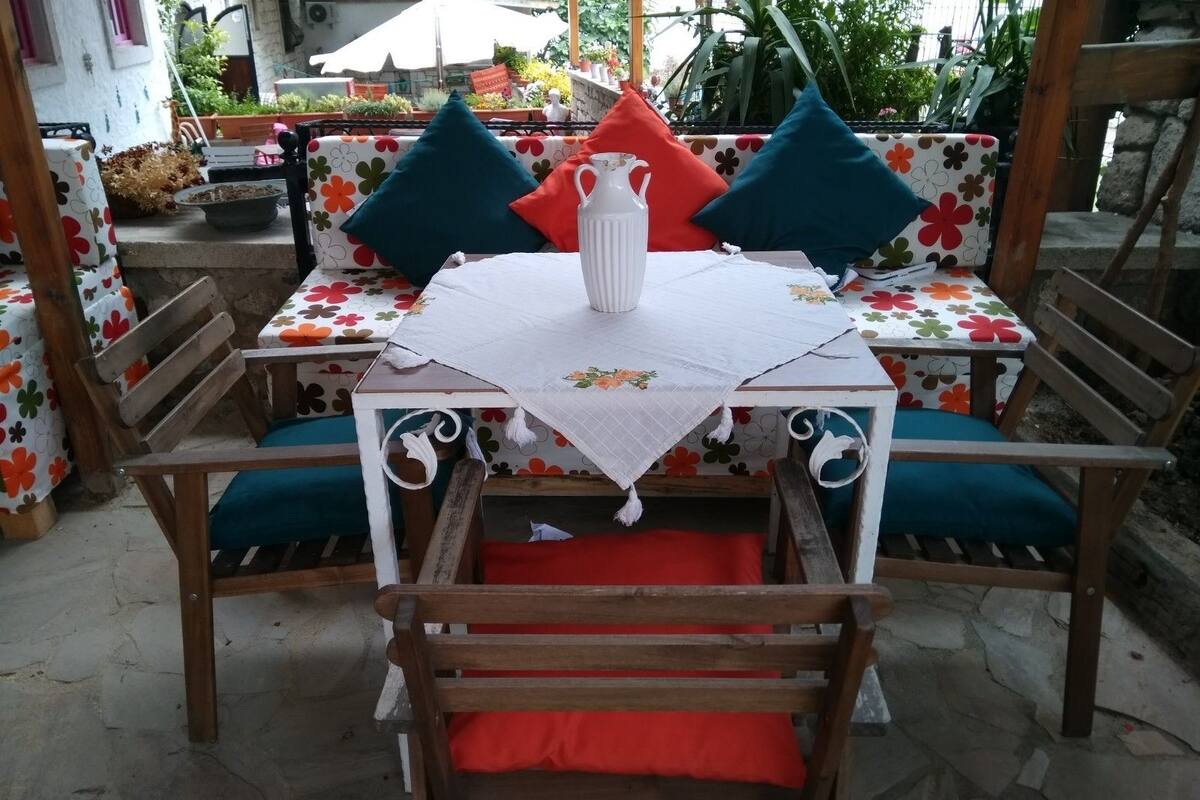 Narcicegi Butik Otel Alacati In Cesme Turkey Expedia