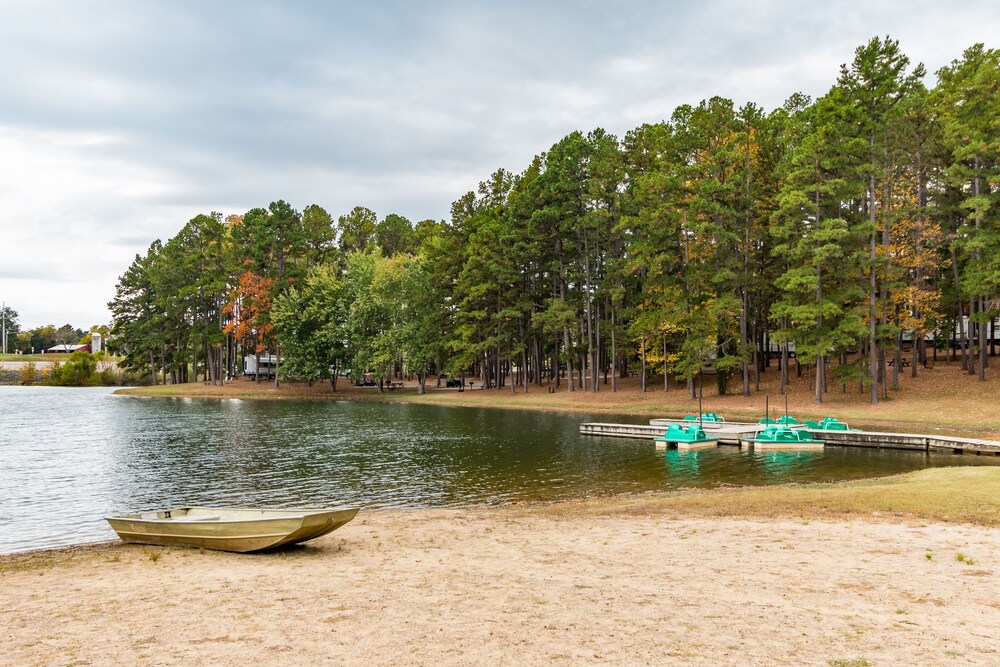 Lake Rudolph RV Resort and Campground in Jasper Hotel Rates & Reviews