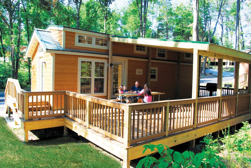 Lake Rudolph Campground & RV Resort in Santa Claus, United States
