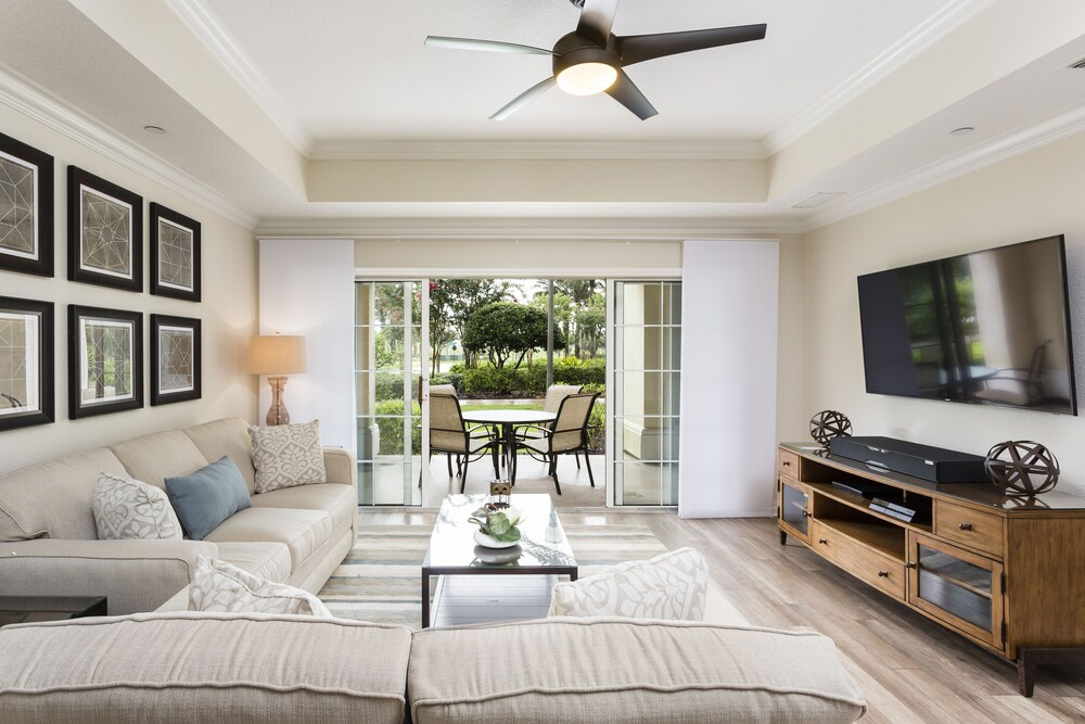 Whisper Way Fantasy Ground Floor With Stunning Decor 3