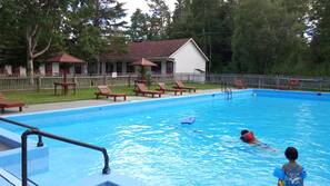 Piscine extérieure