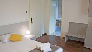 Biancheria da letto di alta qualità, minibar, una scrivania