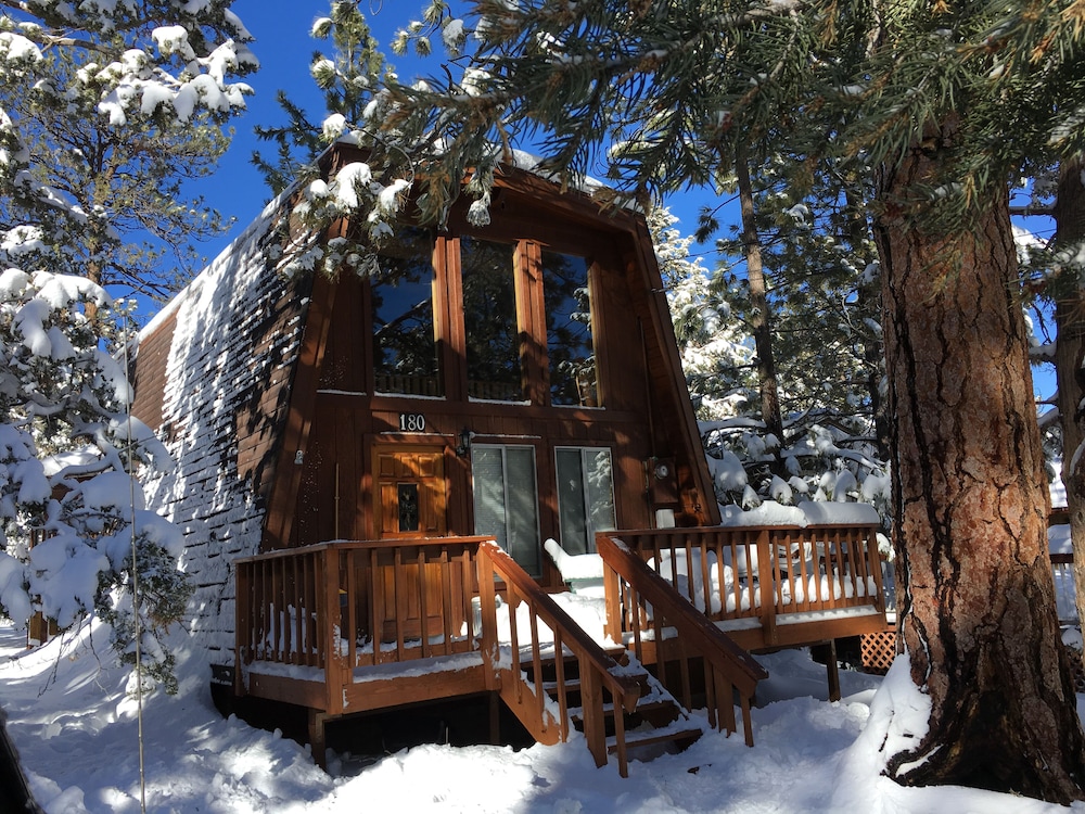 Sugarloaf Cabin Sweet Cabin In Big Bear Cheap Hotel Deals