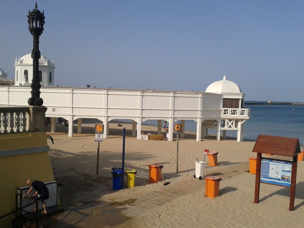 Playa Caleta Cadiz Center Floor In Cadiz Hotel Rates Reviews