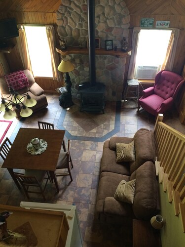 Hunters Hideaway Secluded Country Cabin For Family Getaways