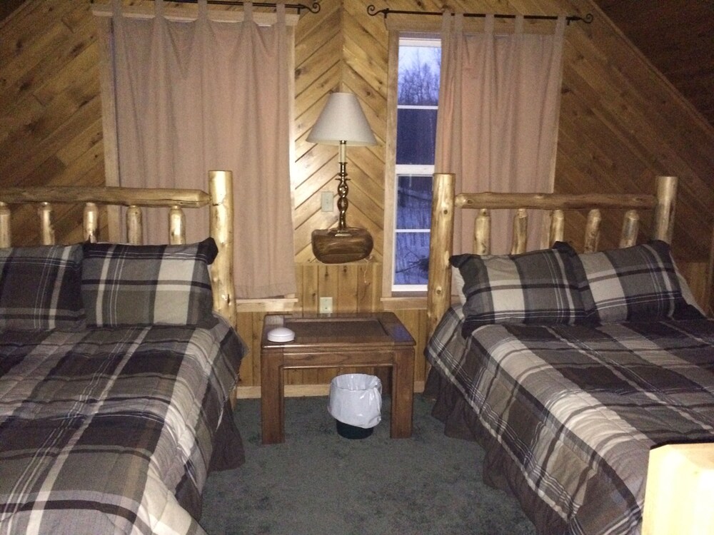Hunters Hideaway Secluded Country Cabin For Family Getaways