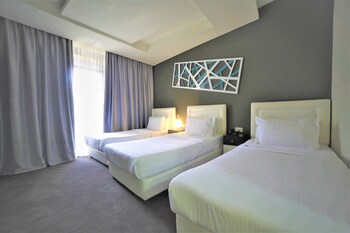 Book Beverly Hotel Beirut Beirut Room Deals Hotwire