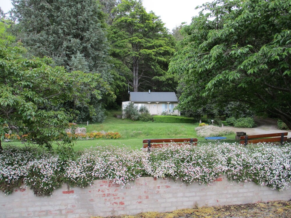 Dandenong Ranges Cottages