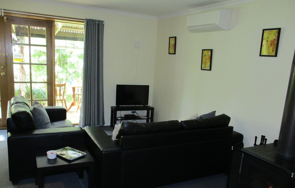 Dandenong Ranges Cottages