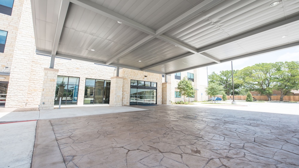 Holiday Inn Express & Suites-Dripping Springs - Austin Area, an IHG Hotel