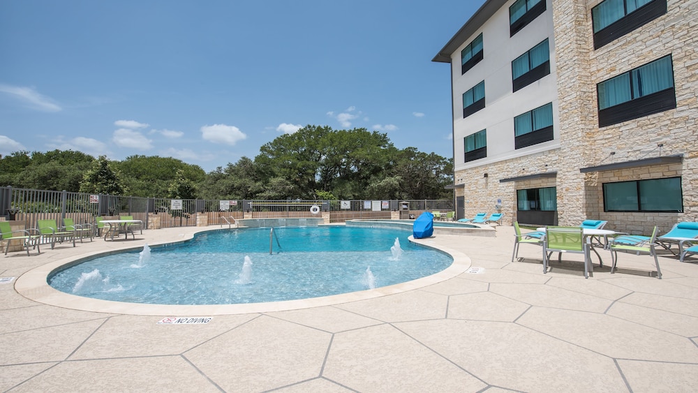 Pool, Holiday Inn Express & Suites-Dripping Springs - Austin Area, an IHG Hotel