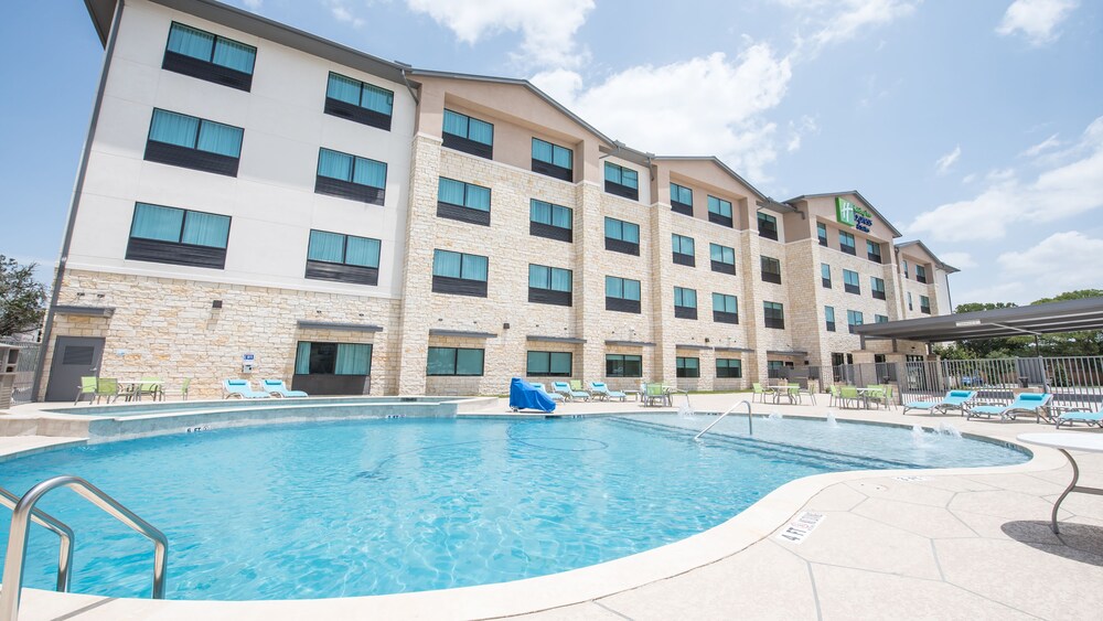 Pool, Holiday Inn Express & Suites-Dripping Springs - Austin Area, an IHG Hotel