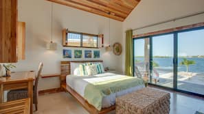 5 bedrooms, in-room safe, desk, iron/ironing board