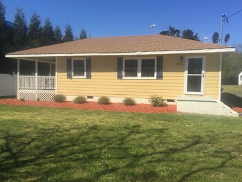 Kiptopeke Drive Cozy Cottage Right Up The Road From Kiptopeke