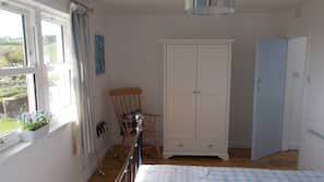 1 bedroom, premium bedding, iron/ironing board, rollaway beds