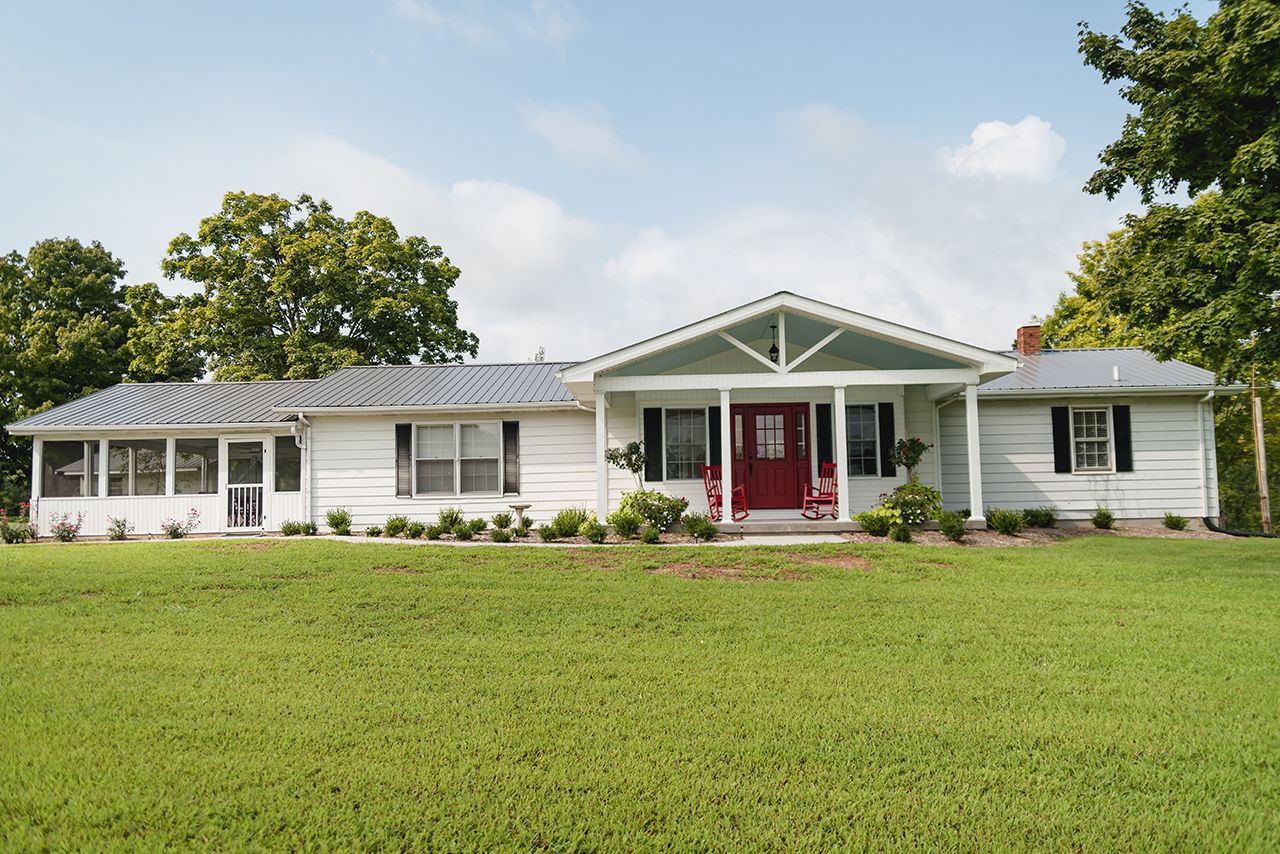 Grandma's Cottage 4 Bedrooms in Campbellsville, United States