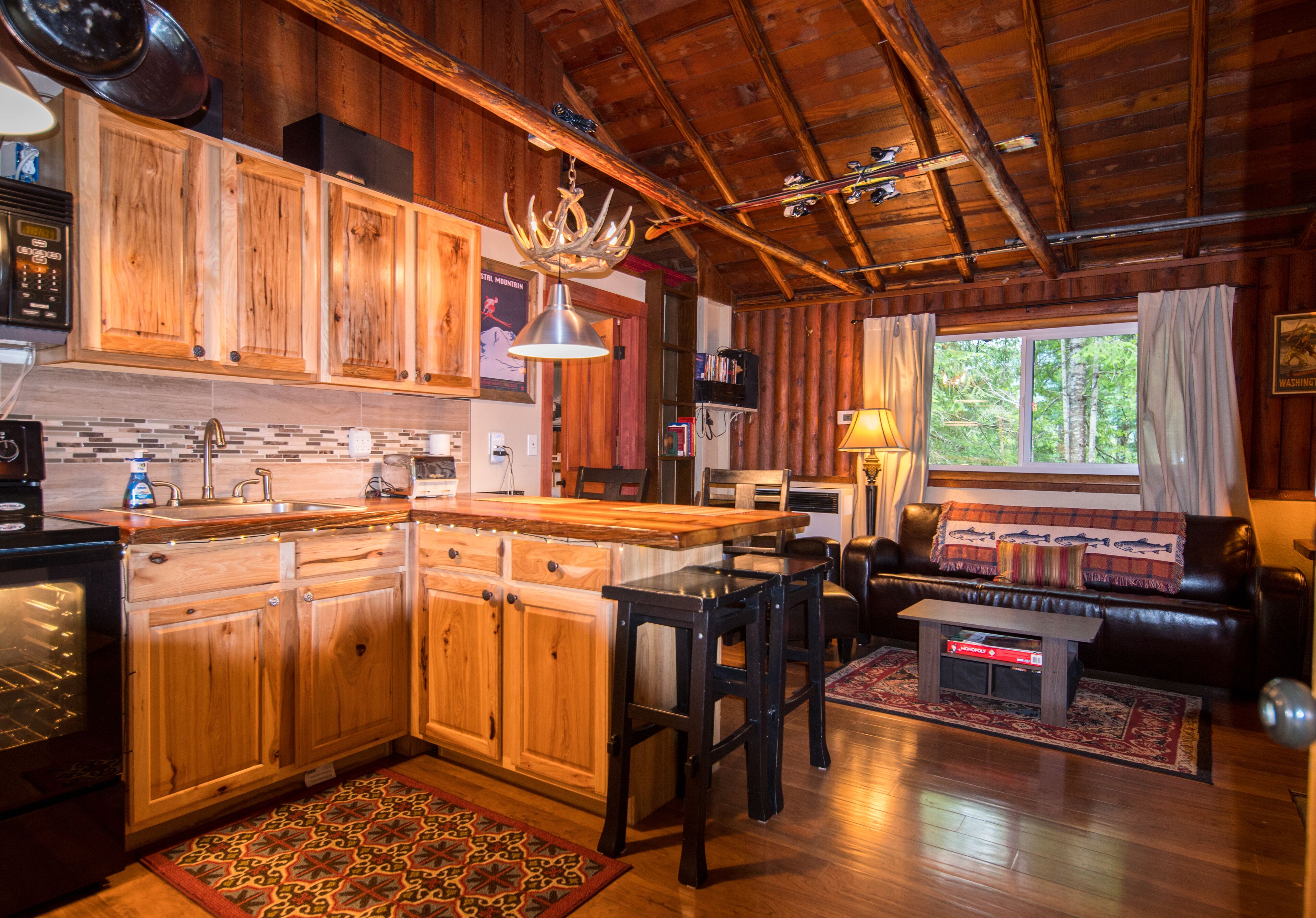 Cozy Packwood Ski Cabin Near White Pass And Mt Rainier In Packwood